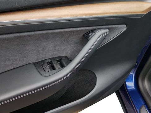 Used 2022 Tesla Model Y Performance image 25