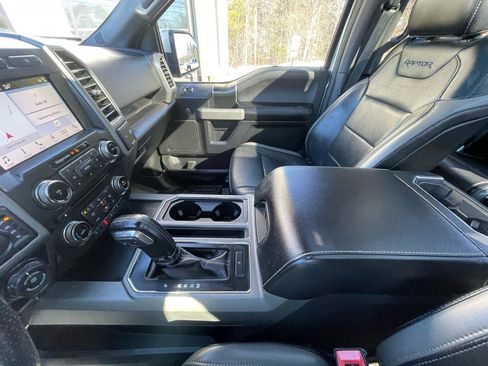 Used 2018 Ford F150 Raptor w/ Equipment Group 802A Luxury image 19