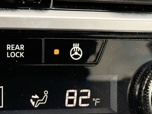 Certified 2023 Nissan Pathfinder SL w/ SL Premium Package image 38