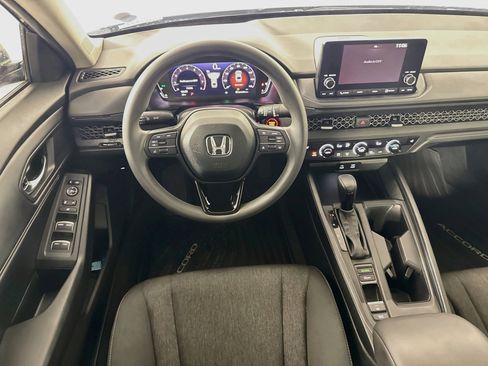Certified 2023 Honda Accord EX image 27