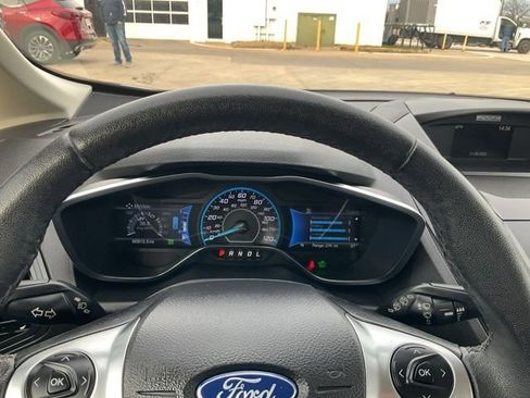 Used 2017 Ford C-MAX SE image 12