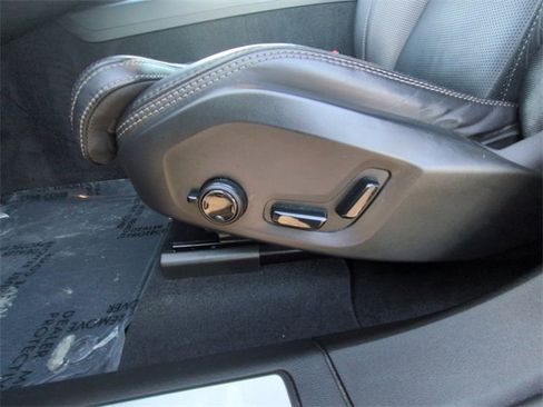 Used 2024 Volvo XC60 T8 Ultimate w/ Protection Package Premier image 25