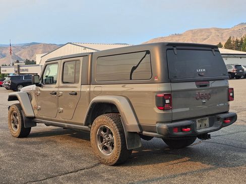 Used 2023 Jeep Gladiator Rubicon w/ LED Lighting Group AWD/4WD image 3