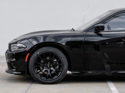 Used 2021 Dodge Charger R/T w/ Blacktop Package RWD image 17