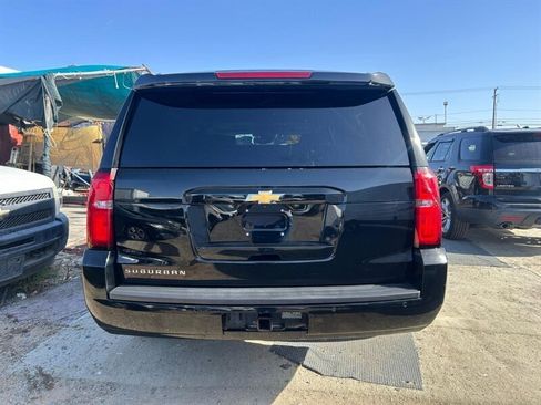 Used 2020 Chevrolet Suburban LT AWD/4WD image 29