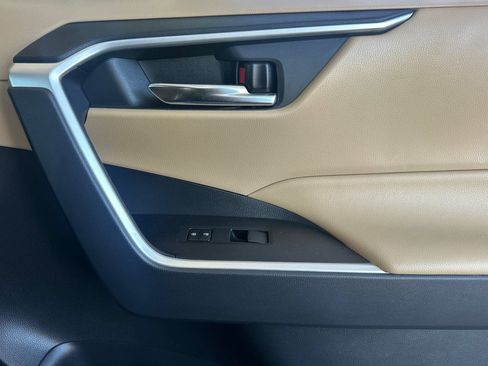 Certified 2021 Toyota RAV4 XLE AWD/4WD image 21