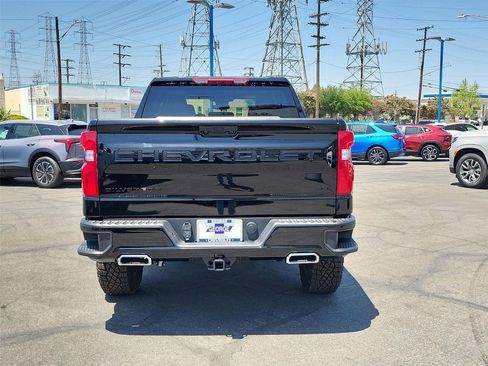Certified 2024 Chevrolet Silverado 1500 LT Trail Boss w/ LPO, Dark Essentials Package AWD/4WD image 30