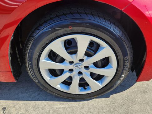 Used 2020 Toyota Corolla LE image 11