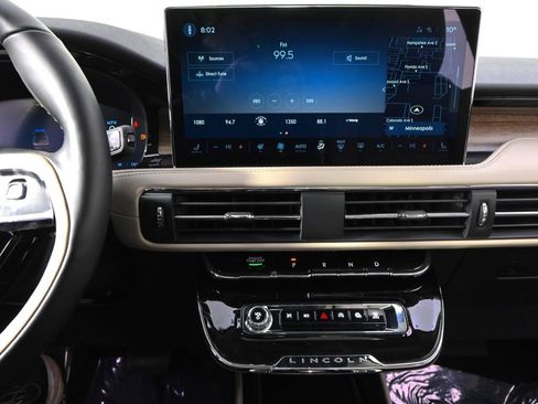 New 2026 Lincoln Corsair Reserve w/ Jet Appearance Package image 27