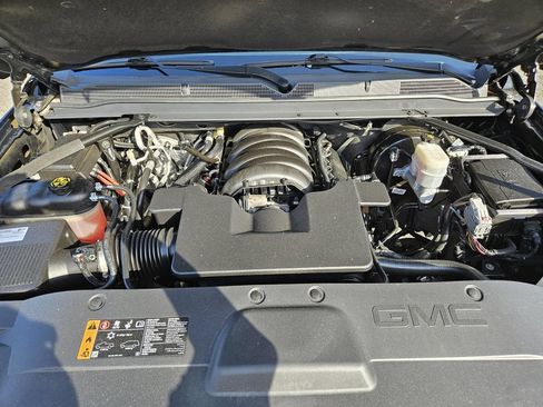 Used 2019 GMC Yukon SLT AWD/4WD image 34