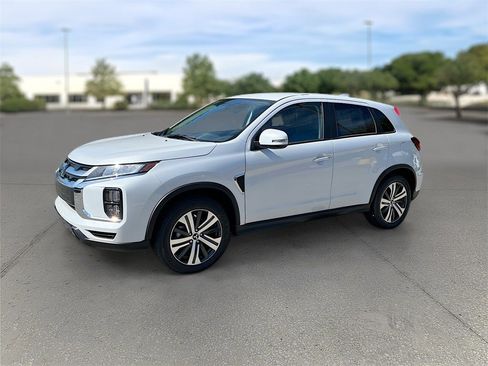 New 2025 Mitsubishi Outlander Sport SE image 3