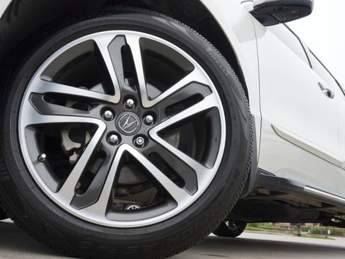 Used 2017 Acura MDX SH-AWD w/ Advance Package image 11