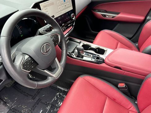Certified 2026 Lexus NX 350h AWD w/ Accessory Package (2T) image 4