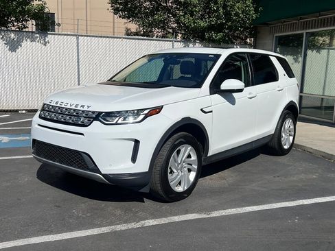 Used 2020 Land Rover Discovery Sport image 3