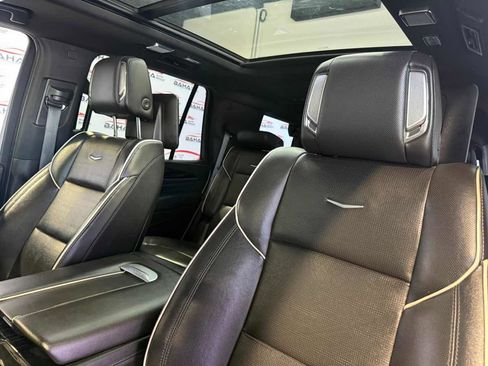 Used 2021 Cadillac Escalade Sport w/ Driver Assist Tech Package AWD/4WD image 44