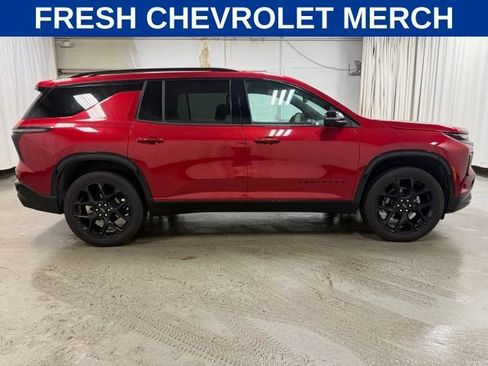 Used 2025 Chevrolet Traverse RS w/ LPO, Floor Liner Package AWD/4WD image 3