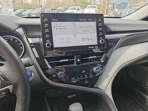 Used 2023 Toyota Camry LE w/ Audio Upgrade Package image 19