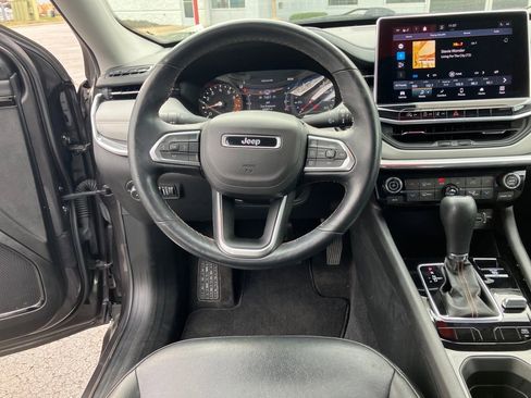 Used 2022 Jeep Compass Limited AWD/4WD image 15