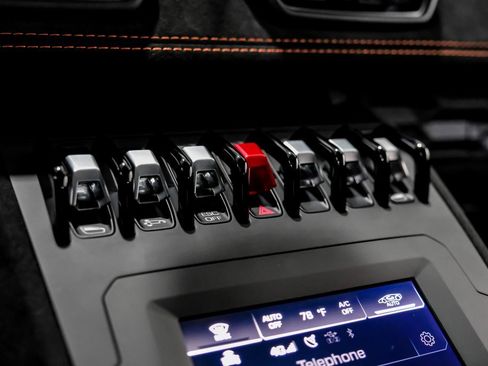 Used 2024 Lamborghini Huracan STO image 21