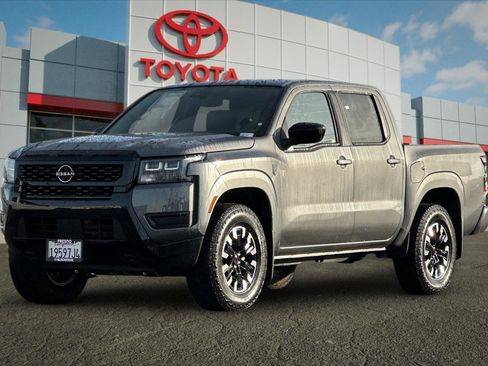 Used 2026 Nissan Frontier SV w/ Tow Package image 7