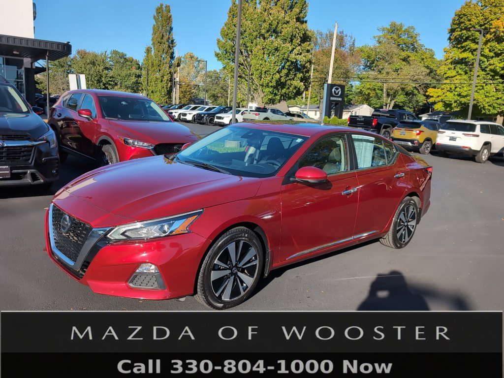 Used 2021 Nissan Altima 2.5 SV w/ SV Premium Package AWD/4WD image 1