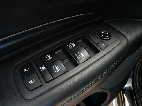 Used 2021 Dodge Durango SXT w/ Trailer Tow Group IV AWD/4WD image 19