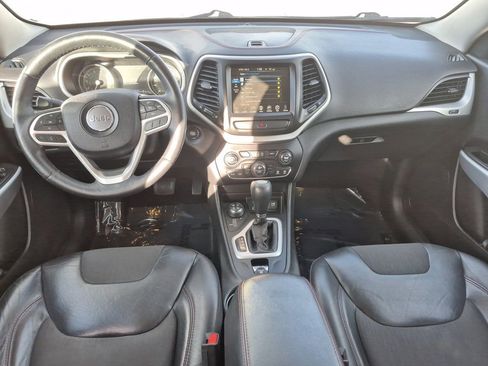 Used 2017 Jeep Cherokee Trailhawk w/ Comfort/Convenience Group image 13