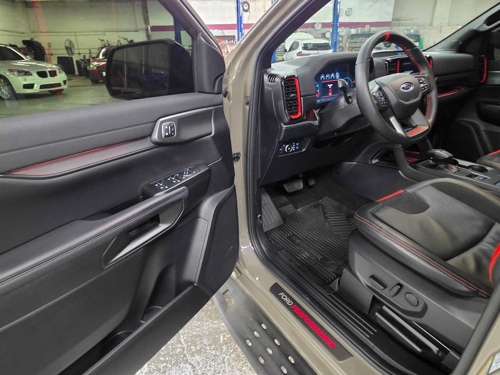 Used 2025 Ford Ranger Raptor AWD/4WD image 20