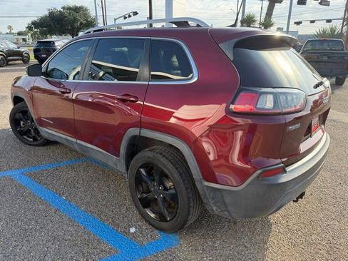 Used 2021 Jeep Cherokee Latitude Lux FWD image 5