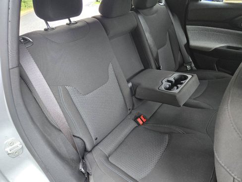Used 2025 Jeep Compass Sport AWD/4WD image 23