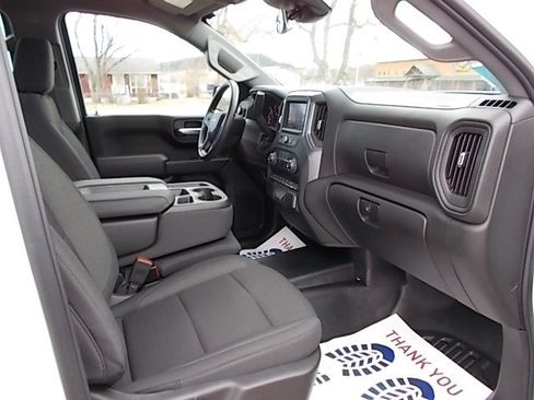 Used 2024 Chevrolet Silverado 1500 W/T w/ Z71 Off-Road Package image 23