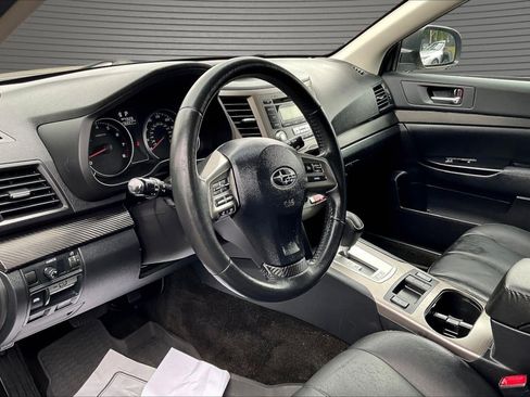 Used 2013 Subaru Outback 2.5i Premium w/ All-Weather Pkg AWD/4WD image 16