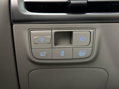 New 2025 Hyundai Tucson Limited w/ Tow & Go Package image 17