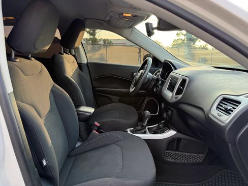 Used 2019 Jeep Compass Sport AWD/4WD image 18