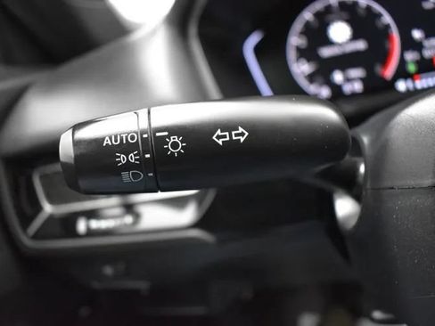 Used 2025 Honda Civic Sport image 23