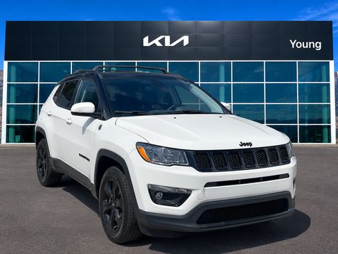 Used 2020 Jeep Compass Latitude AWD/4WD image 1