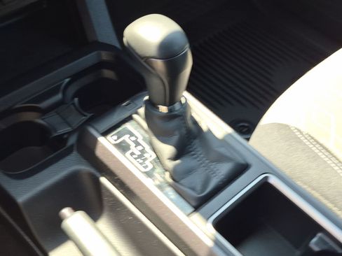 Used 2023 Toyota Tacoma TRD Off-Road AWD/4WD image 27