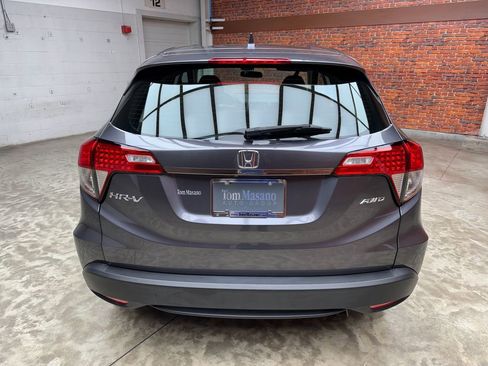 Used 2021 Honda HR-V LX image 4