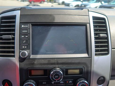 Used 2020 Nissan Frontier SV w/ Midnight Edition Floor Mats AWD/4WD image 31
