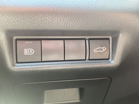 Used 2024 Toyota Grand Highlander AWD image 17