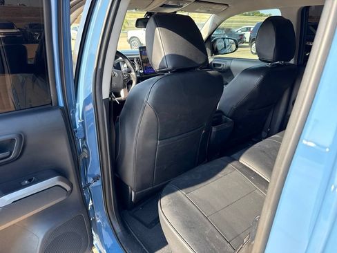 Used 2019 Toyota Tacoma SR5 RWD image 7