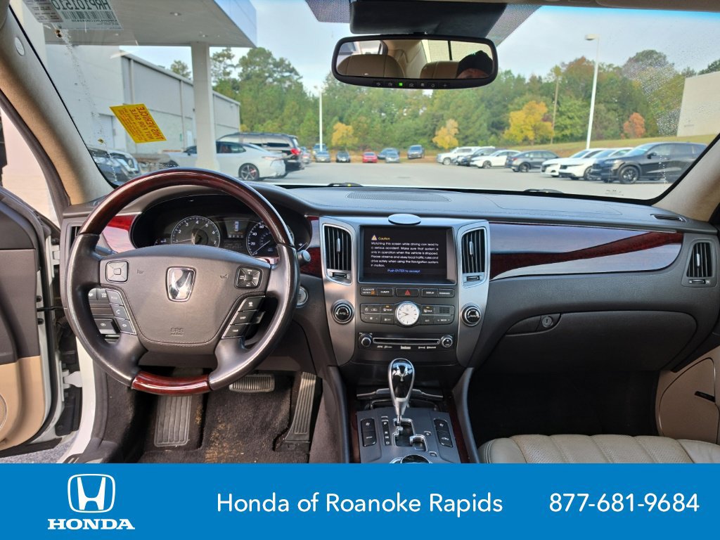 Used 2012 Hyundai Equus Signature RWD image 12