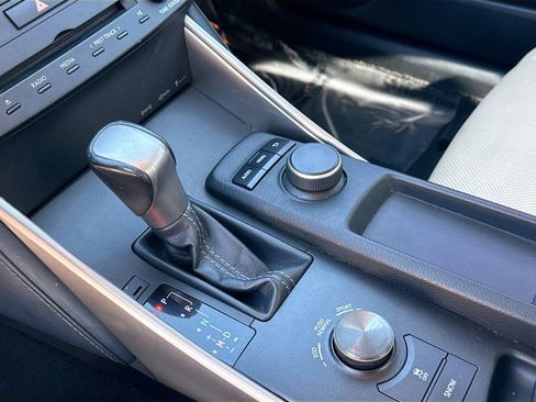 Used 2015 Lexus IS 250 image 28