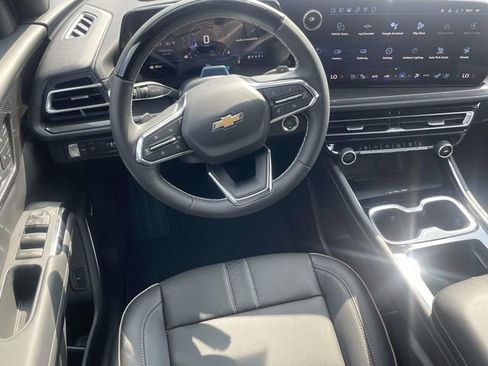 New 2026 Chevrolet Traverse High Country FWD image 11