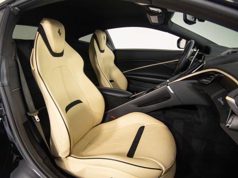 Certified 2022 Ferrari Roma RWD image 17