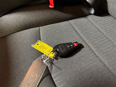 Used 2023 RAM 1500 Classic Warlock image 32