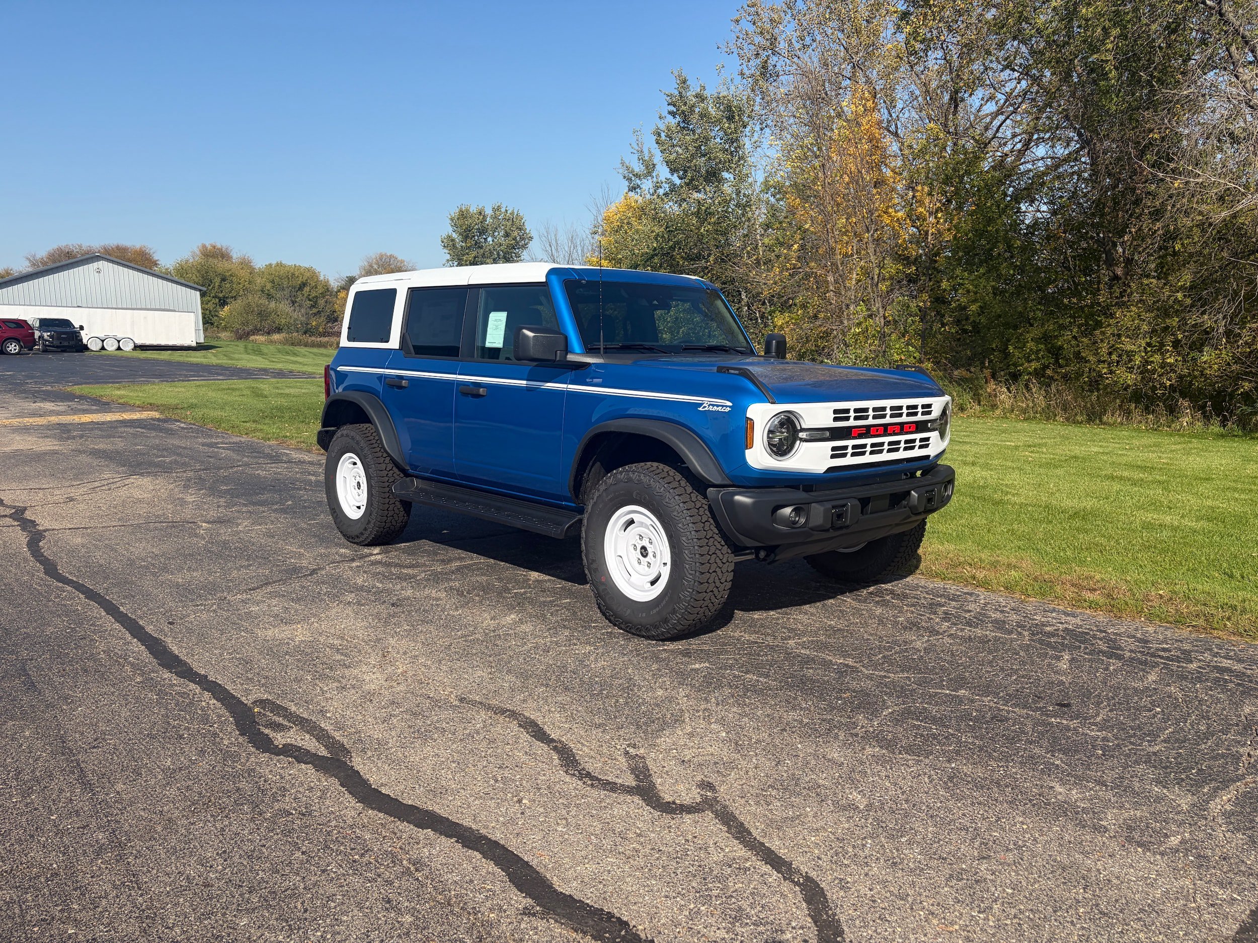 New 2026 Ford Bronco Heritage Edition AWD/4WD image 4