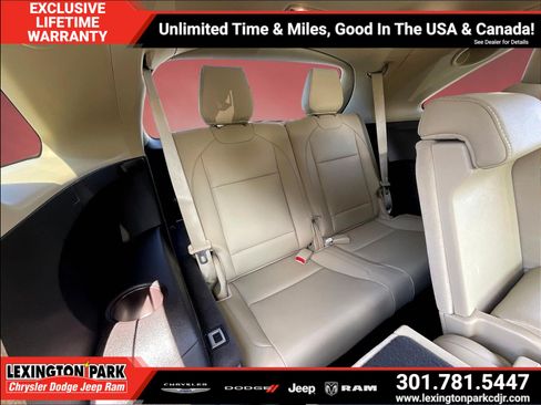 Used 2017 Acura MDX w/ Technology Package AWD/4WD image 25