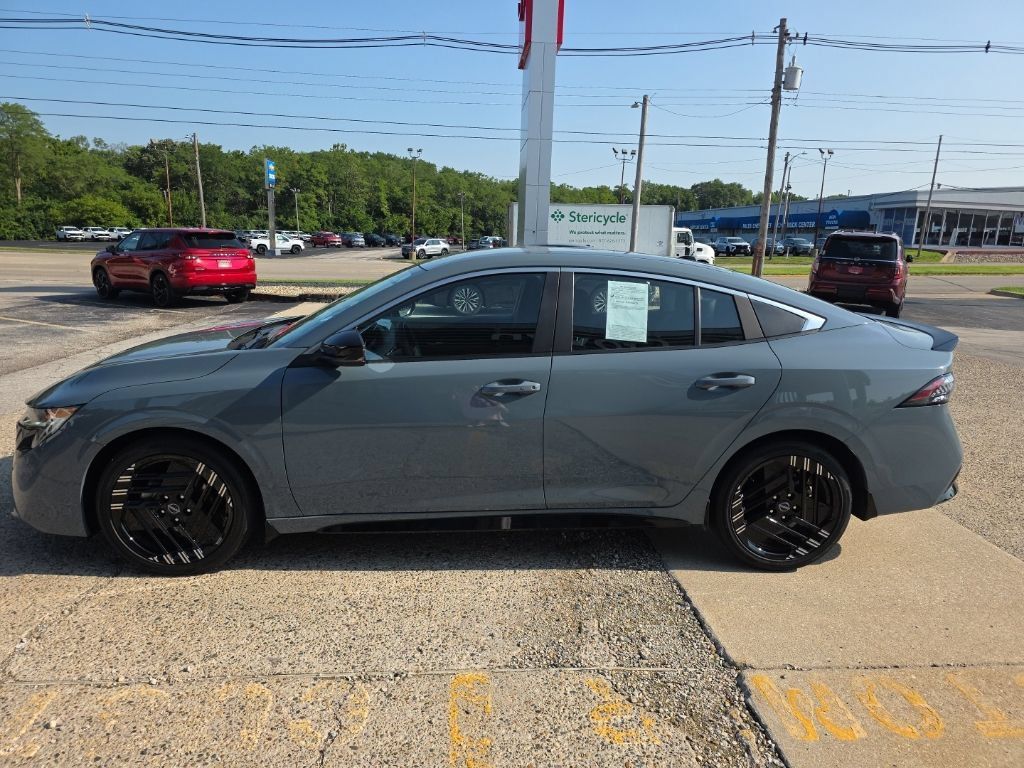 Certified 2026 Nissan Sentra SR w/ Floor Mat Package FWD image 7