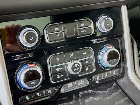 Certified 2023 GMC Yukon Denali w/ Denali Reserve Package image 15